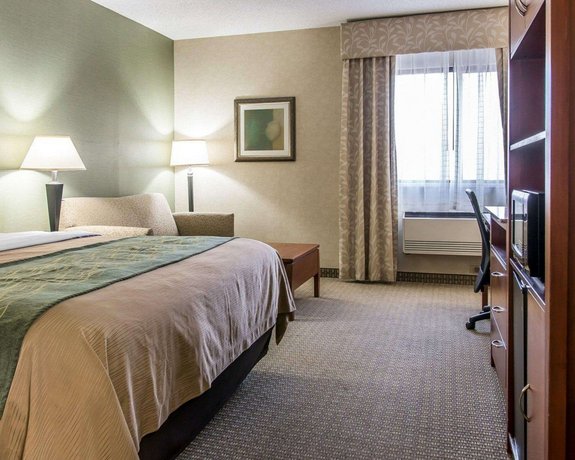 Comfort Inn Near Greenfield Village Dearborn Compare Deals