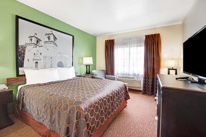 SureStay Plus Hotel by Best Western San Antonio Airport