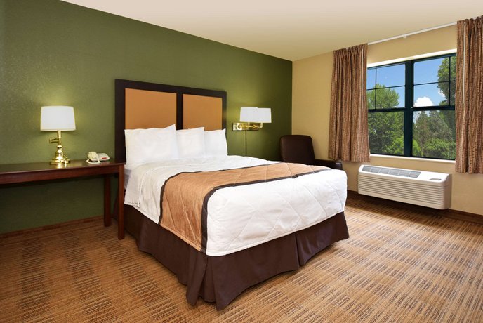 Extended Stay America - Los Angeles - Long Beach Airport