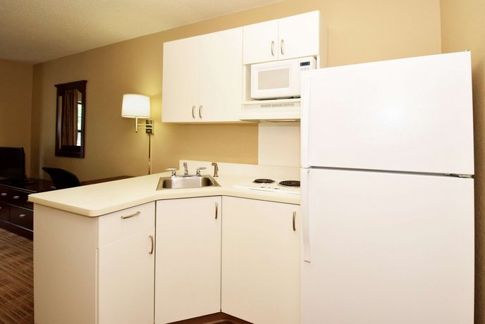 Extended Stay America - Los Angeles - Long Beach Airport