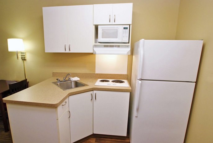 Extended Stay America - Los Angeles - Long Beach Airport