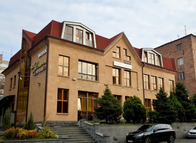 Yerevan Deluxe Hotel