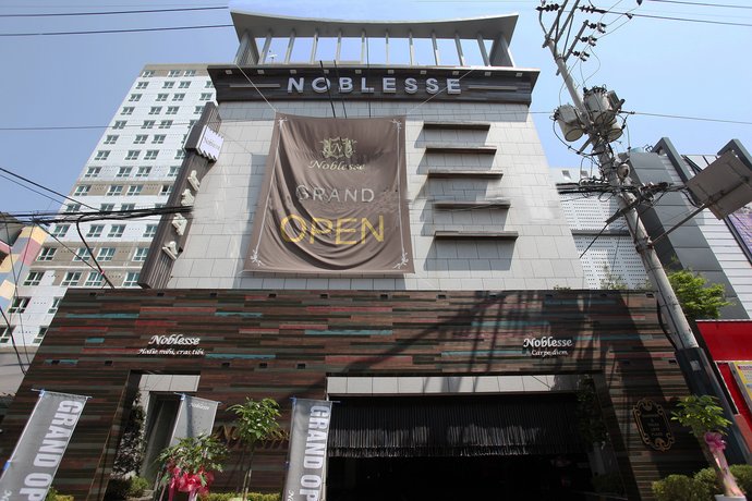 Nobless Hotel