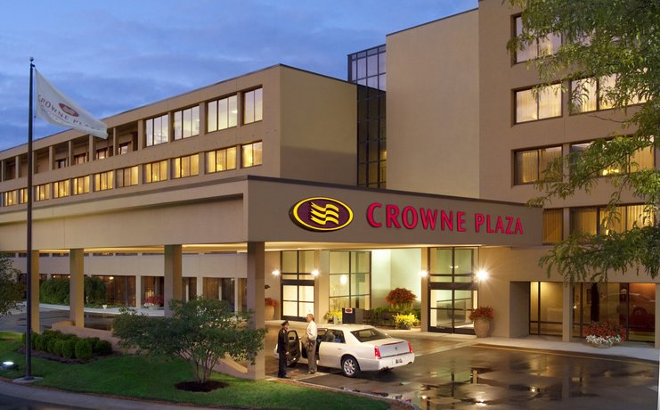 Crowne Plaza Indianapolis Airport Compare Deals