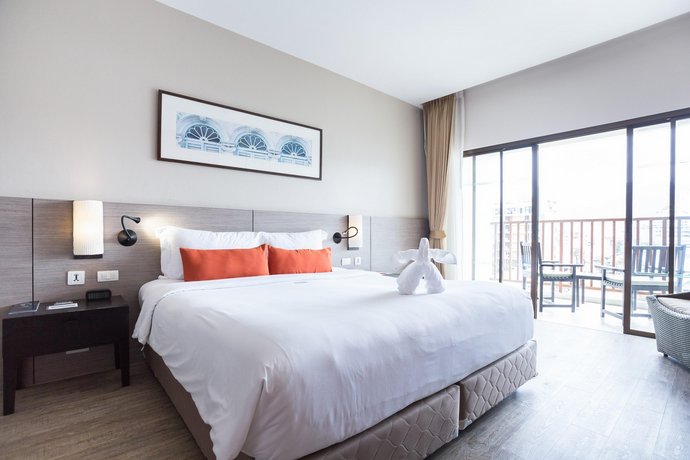 Deevana Plaza Phuket Sha Plus+