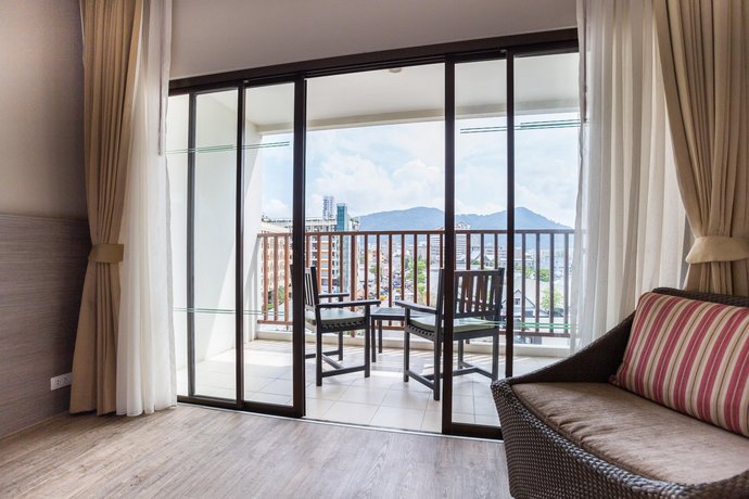 Deevana Plaza Phuket Sha Plus+
