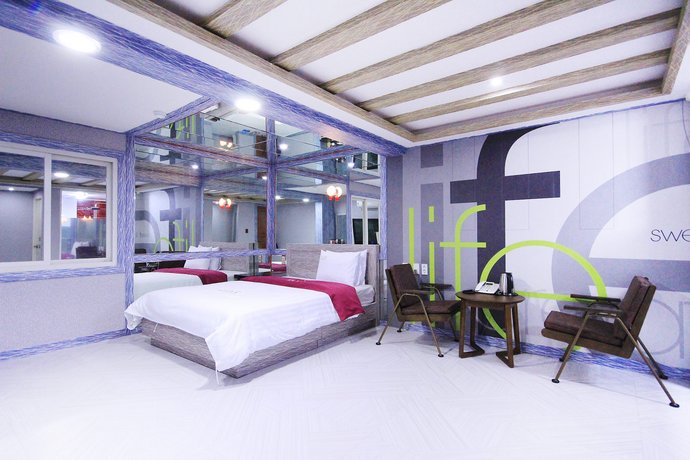 Andong Hotel Nine