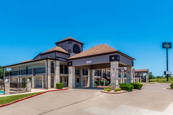 Quality Inn I-10 East Near AT&T Center