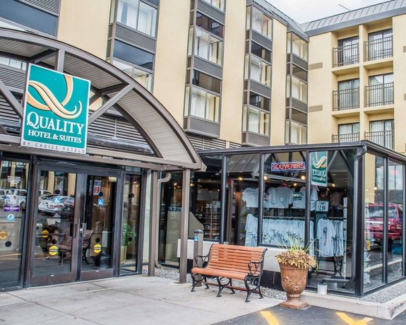 Quality Hotel & Suites At The Falls