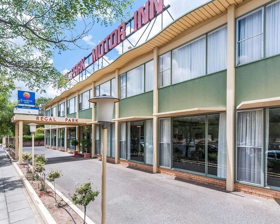 Photo: Comfort Inn Regal Park Photo: Comfort Inn Regal Park