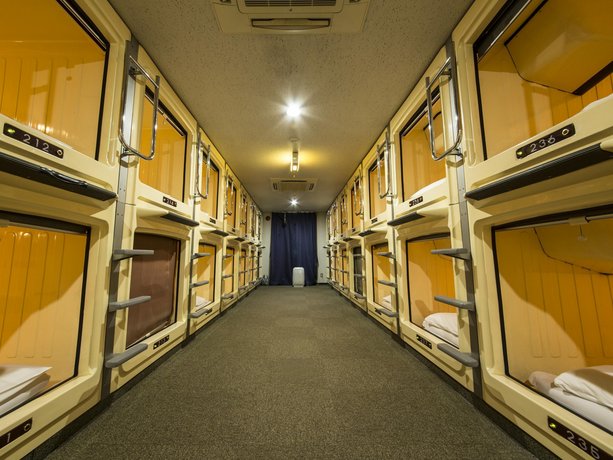 Capsule Hotel The Inn