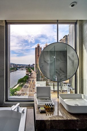 Harbour 10 Hotel