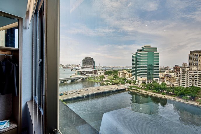 Harbour 10 Hotel