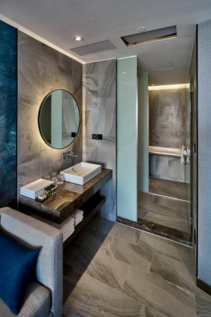 Harbour 10 Hotel
