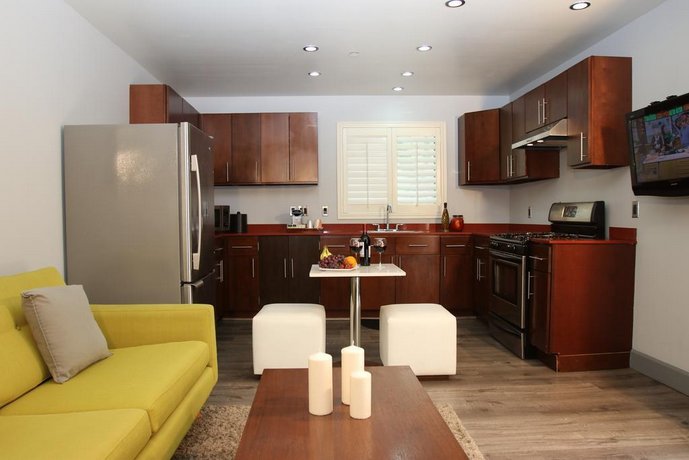 BLVD Hotel & Spa - Walking Distance to Universal Studios Hollywood
