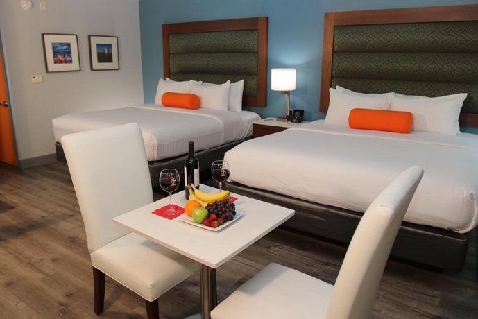 BLVD Hotel & Spa - Walking Distance to Universal Studios Hollywood