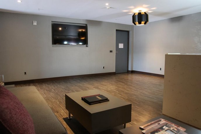 BLVD Hotel & Spa - Walking Distance to Universal Studios Hollywood