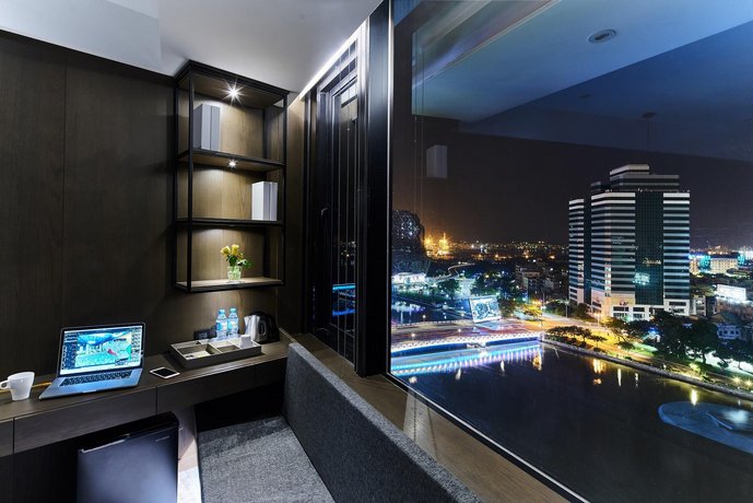 Harbour 10 Hotel