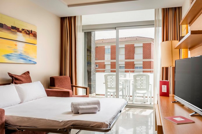 Exe Cunit Suites & Spa