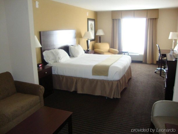 Holiday Inn Express Suites Sidney Compare Deals