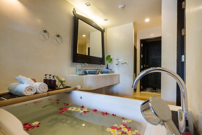 Dara Samui Beach Resort - Adult Only