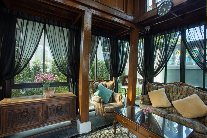 V Heritage Villa Chiang Mai