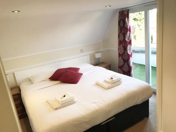 Gidea Park Hotel