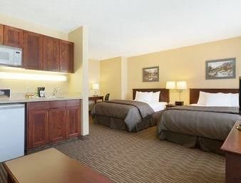 Days Inn by Wyndham Calgary South