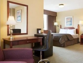 Days Inn by Wyndham Calgary South