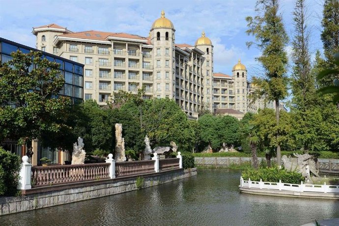 Shanghai Nanjiao Hotel