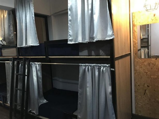 Me U2 Hostel