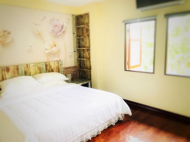 Island Blue Home Pool Villa Resort