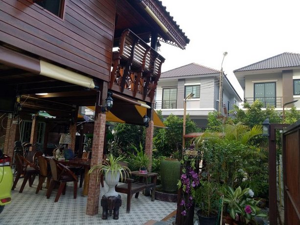 Ruenthip Homestay