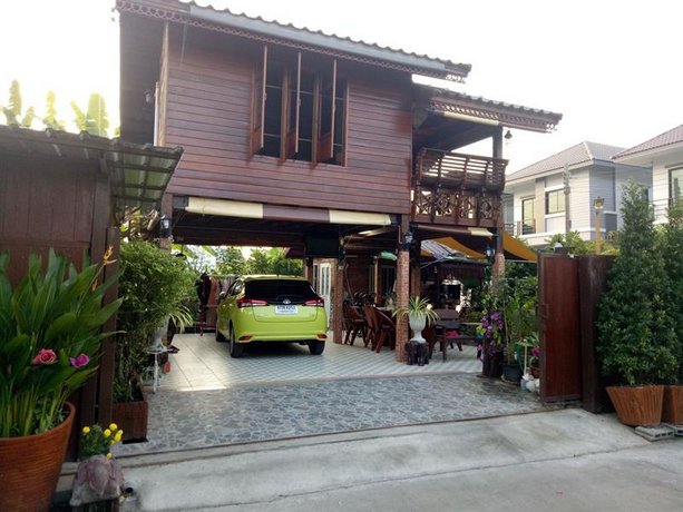 Ruenthip Homestay