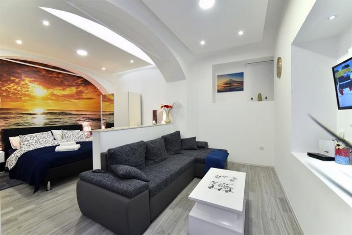 Apartment Frenki
