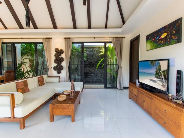 Tulip Pool Villa