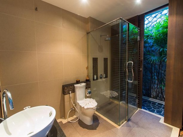 Tulip Pool Villa