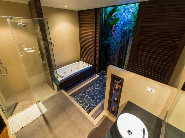 Tulip Pool Villa
