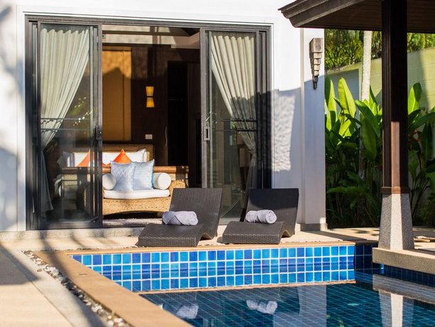 Tulip Pool Villa