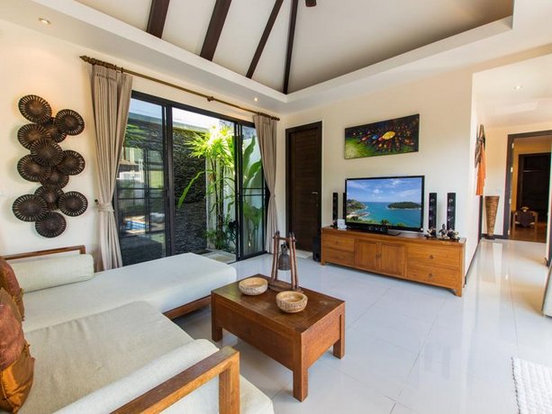 Tulip Pool Villa