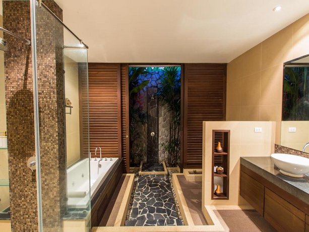 Tulip Pool Villa
