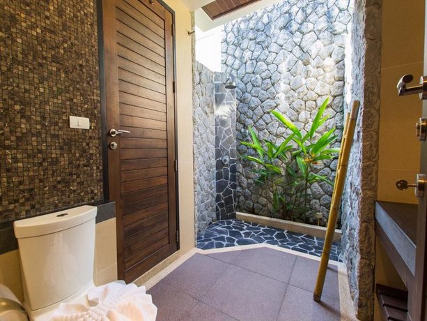 Tulip Pool Villa