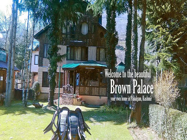 Hotel Brown Palace Pahalgam 카슈미르 계곡 India thumbnail