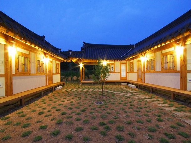 Gyeongju Hanok Pen Town Guesthouse