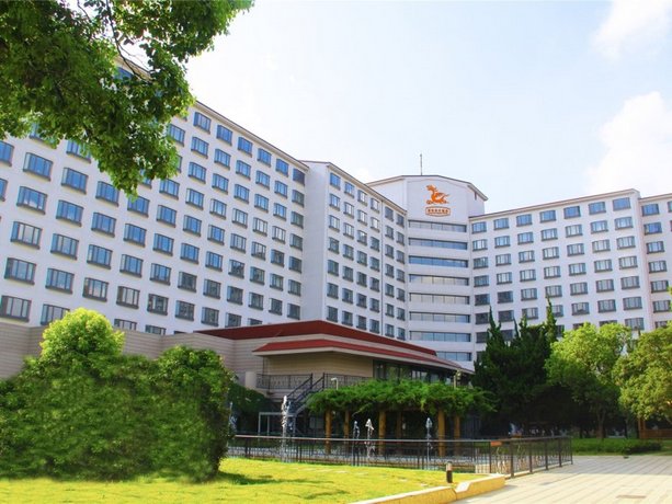 GreenTree Eastern Shanghai Hongqiao Airport LongBai Hotel Former Hotel Nikko Longbai