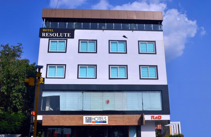 Hotel Resolute