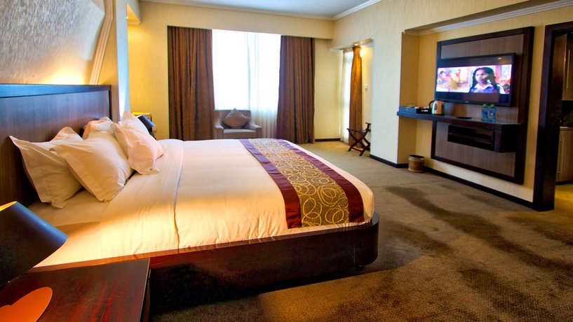 Elilly International Hotel