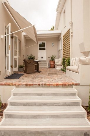 33 Strawberry Lane - Studio and Cottage