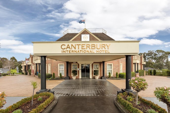 Photo: Canterbury International Hotel