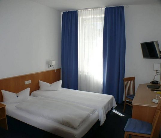 Hotel Garni Haus Gemmer Coburg Compare Deals